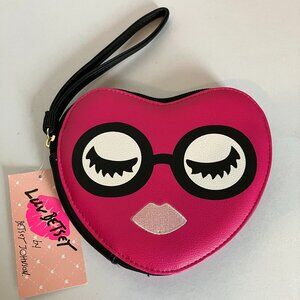 Luv Betsey Johnson Wristlet Fushia Heart Shaped w/Glasses Coin Purse Clutch NWT.
